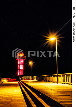瀨戶白部之夜（玉藻防波堤燈檯、高松港） 97783010