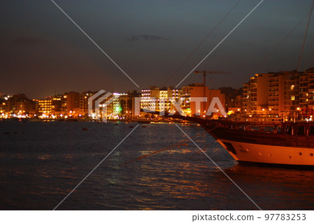 Popular as a language study abroad destination! Recommended sightseeing spots in Malta A small island nation full of charm floating in the Mediterranean Sea 97783253