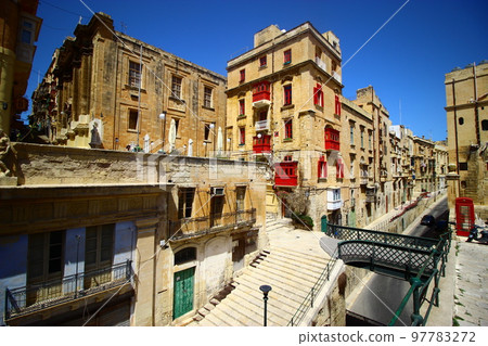 Popular as a language study abroad destination! Recommended sightseeing spots in Malta A small island nation full of charm floating in the Mediterranean Sea 97783272