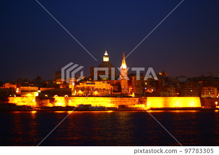 Popular as a language study abroad destination! Recommended sightseeing spots in Malta A small island nation full of charm floating in the Mediterranean Sea Popular as a language study abroad destination! Recommended sightseeing spots in Malta A small island nation full of charm floating in the Mediterranean Sea 97783305