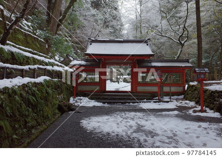 奧宮神社門景_總本社貴船神社 97784145