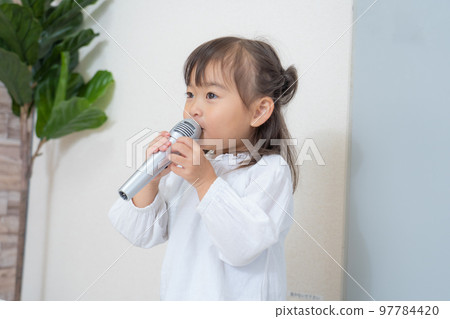 唱歌的女孩 唱歌的女孩 97784420