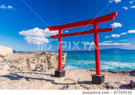 【靜岡縣】伊豆最古老的白濱神社，大明神岩的紅色鳥居 97784536