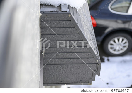 房屋改造前診斷（屋簷生鏽） 97788697