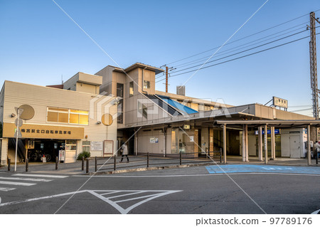 神奈川縣小田原市的城市風光鴨宮站 97789176