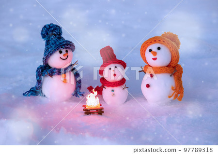 Winter Campfire Snowman Family Winter Campfire Snowman Family 97789318