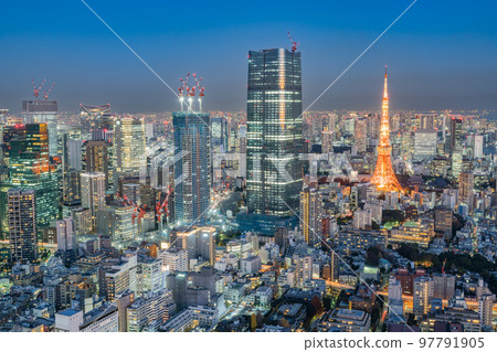 從港區看到的東京鐵塔夜景 97791905
