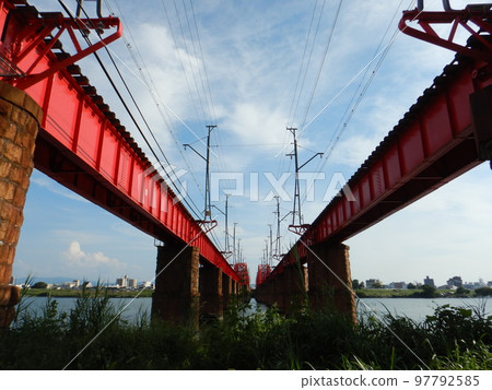 Railway bridge 97792585