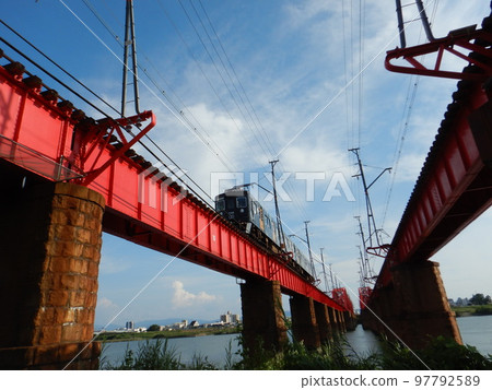 Railway bridge 97792589
