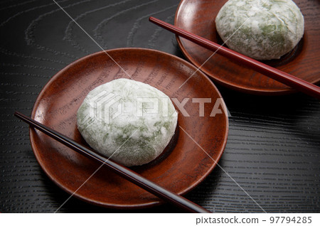 Kusamochi Japanese sweets 97794285