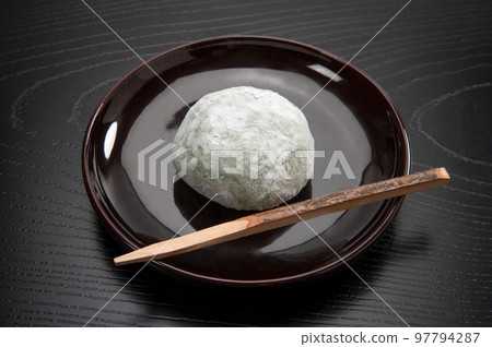 Kusamochi Japanese sweets 97794287