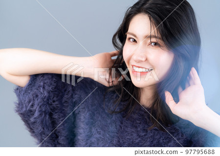 Female beauty beauty make-up skin care Female beauty beauty make-up skin care 97795688