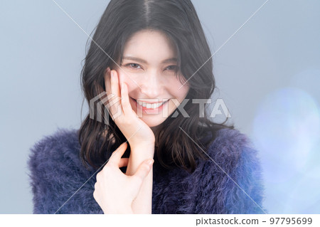 Female beauty beauty make-up skin care Female beauty beauty make-up skin care 97795699