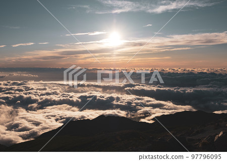 Hakusan mountain climbing scenery Hakusan mountain climbing scenery 97796095