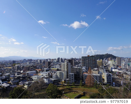 從道後公園展望台看到的松山街景(愛媛縣松山市) 從道後公園展望台看到的松山街景(愛媛縣松山市) 97797019
