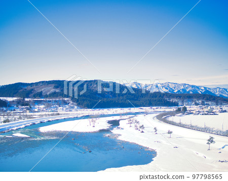 Winter scenery of Sekikawa village 97798565