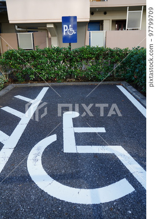 Road marking: Wheelchair mark: Priority space Road marking: Wheelchair mark: Priority space 97799709