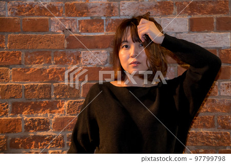 A woman in the port town of Kobe A woman in the port town of Kobe 97799798