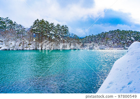 Five ginsenuma in winter Five ginsenuma in winter 97800549