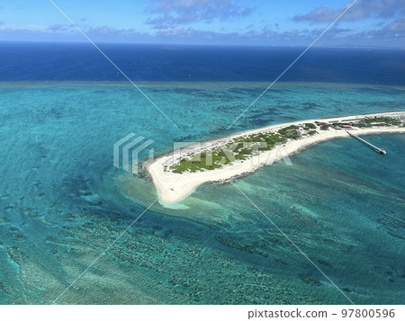 沖繩 Nagannu 島鳥瞰圖 沖繩 Nagannu 島鳥瞰圖 97800596