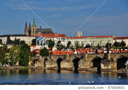 查理大橋和布拉格老城 97800601
