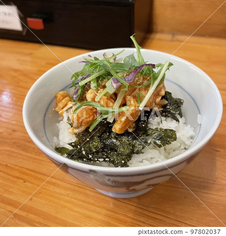 Chicken fillet yukhoe rice bowl 97802037