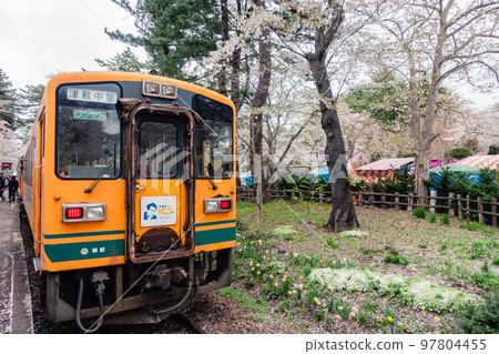蘆之公園站 津輕線 單人列車 Spring Sakura 97804455