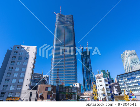 Tokyo cityscape in Japan Looking at Toranomon / Azabudai project etc. 97804541