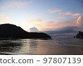 泰國皮皮島 Loh Dalam 海灘的日落 97807139