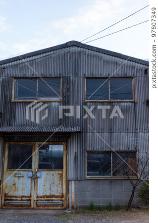 在日本岡山縣岡山市看到的古老而非常美麗的建築 在日本岡山縣岡山市看到的古老而非常美麗的建築 97807349