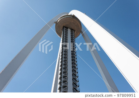 Twin arch 138 97809951