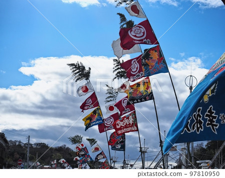 Scenery of Murotsu fishing port on New Year's Day 2022 Big catch flag Scenery of Murotsu fishing port on New Year's Day 2022 Big catch flag 97810950