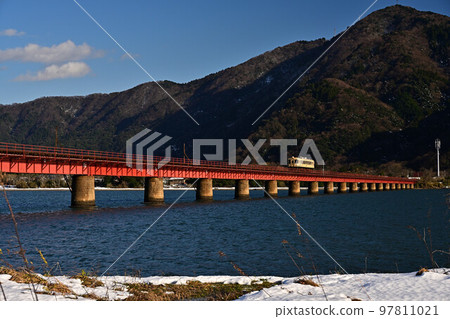 Yura River Bridge in winter 97811021