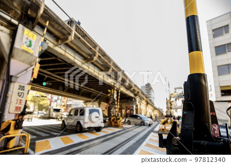 大阪府梅田貨運線上的 Joseibashi 鐵路道口 97812340
