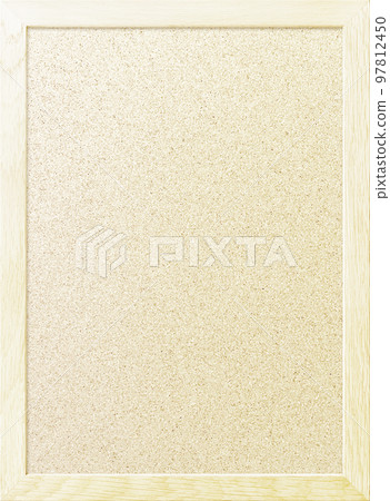 木質框架中帶白色邊框的淺棕色紋理軟木板的垂直背景圖像 97812450