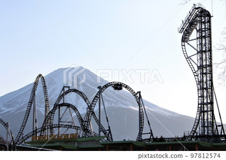 黃昏的富士急樂園 黃昏的富士急樂園 97812574