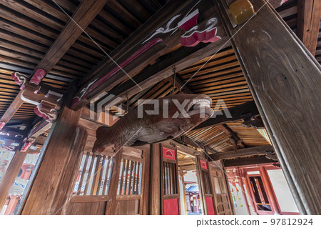 Obaku sect temple, Sofuku-ji Temple "Mazudomon" fish plate [Nagasaki City, Nagasaki Prefecture] 97812924
