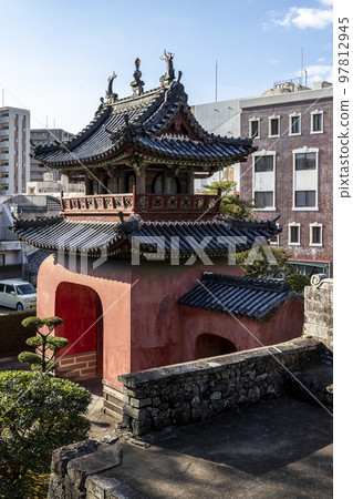 Temple of the Obaku sect, Sofuku-ji Temple "Sanmon" [Nagasaki City, Nagasaki Prefecture] 97812945