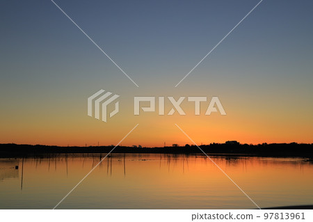 Landscape of the sunrise in Imba-numa Landscape of the sunrise in Imba-numa 97813961