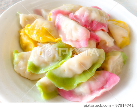 Chinese home-cooked 5-color handmade boiled dumplings (handmade colored dumplings) Chinese home-cooked 5-color handmade boiled dumplings (handmade colored dumplings) 97814741