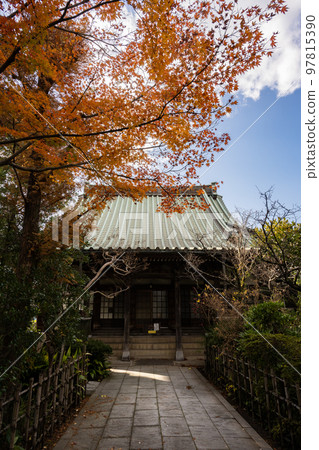 Takashi Temple 97815390