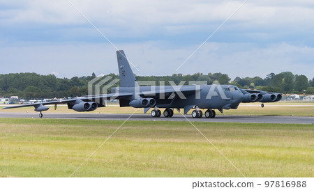 US Air Force B-52H Bomber Taxiing US Air Force B-52H Bomber Taxiing 97816988