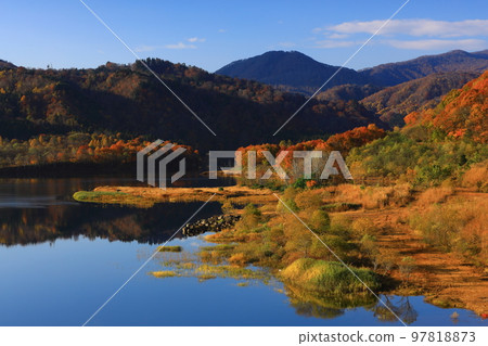 岩手縣奧州市,秋天的奧州湖 岩手縣奧州市,秋天的奧州湖 97818873