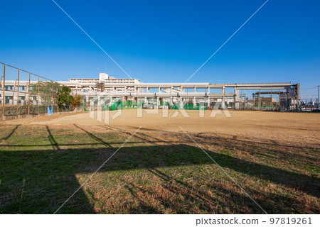 大阪府阪急線連續平交道口建設 大阪府阪急線連續平交道口建設 97819261