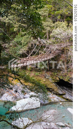 Kazura Bridge in Iya, one of the Three Strange Bridges in Japan [Miyoshi City, Tokushima Prefecture] 5 97820591