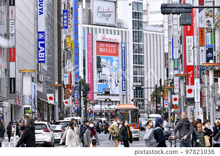 Tokyo cityscape in Japan New Year's Eve. Tokyu Department Store Shibuya, main store closed = 31st, Shibuya 97821036