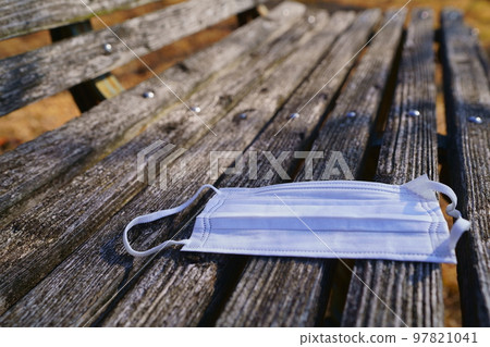 Abandoned mask on the bench 01 97821041