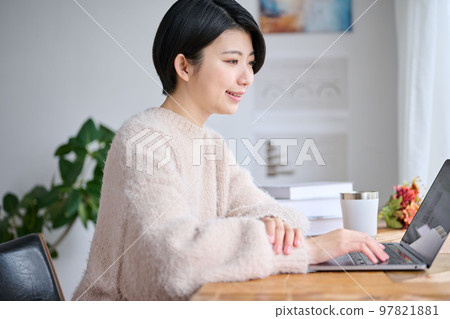 Young female creator working in the office 97821881