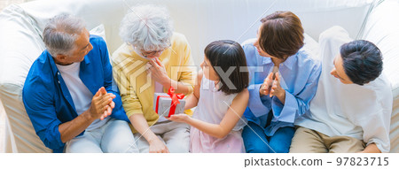 Gifts from grandchildren Gifts from grandchildren 97823715