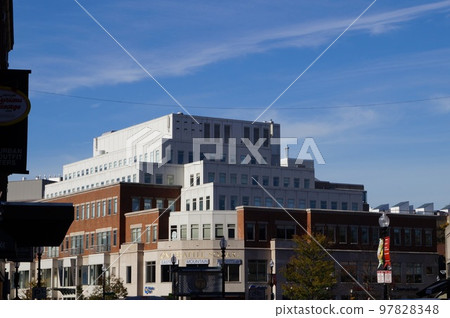 Buildings around Harvard University near Boston, USA 97828348